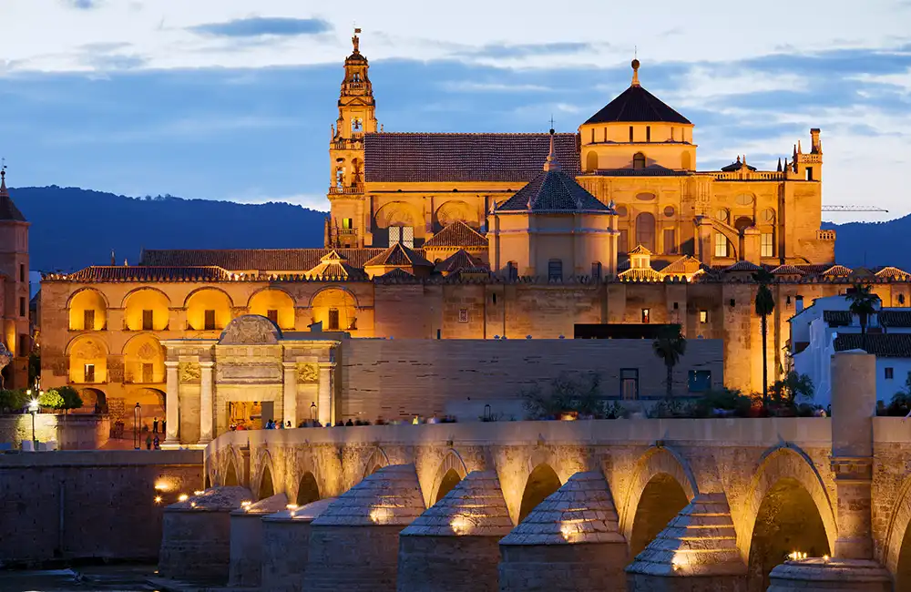 1-🕌 جامع قرطبة الكبير (Mezquita de Córdoba)