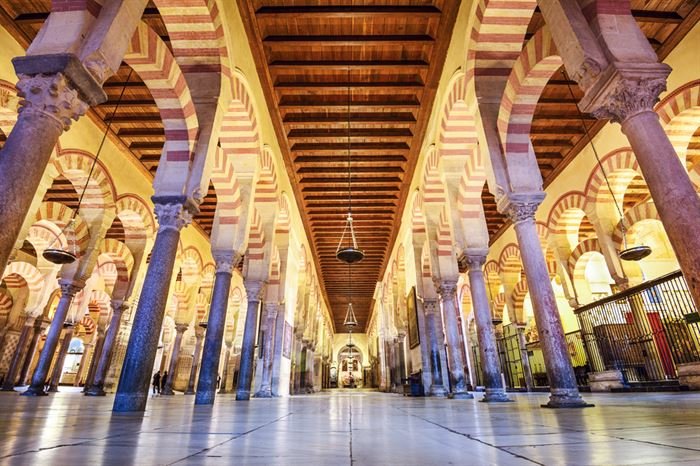 1-🕌 جامع قرطبة الكبير (Mezquita de Córdoba)