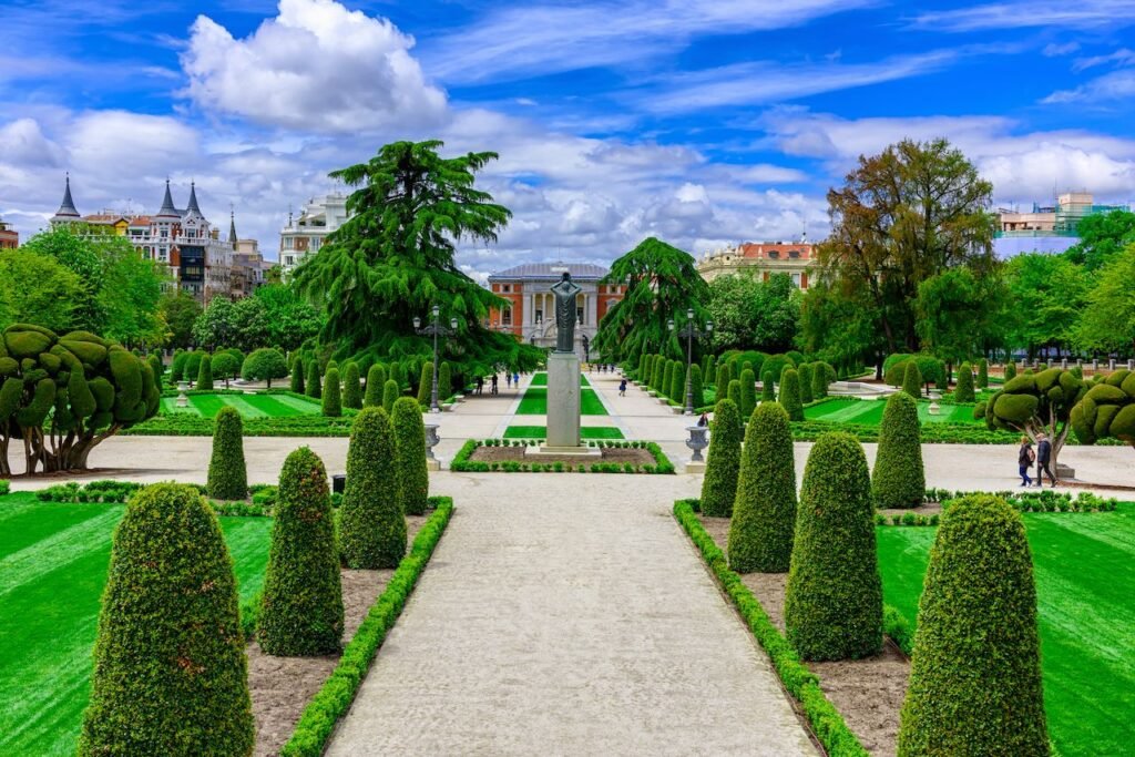 🌳 حديقة ريتيرو