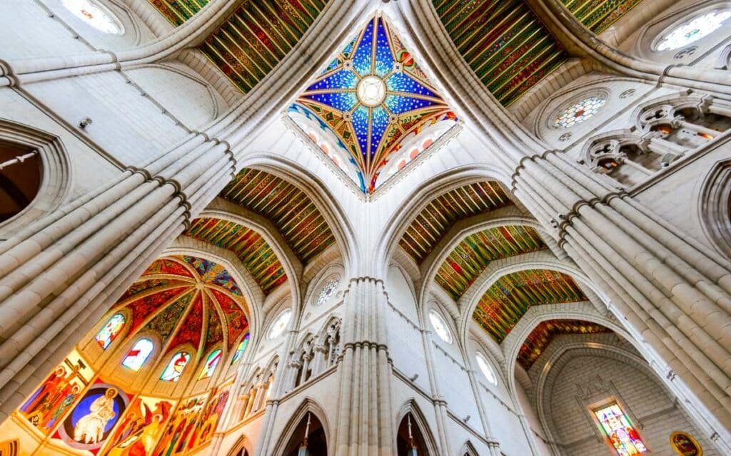 ⛪ Almudena Cathedral — photo 3